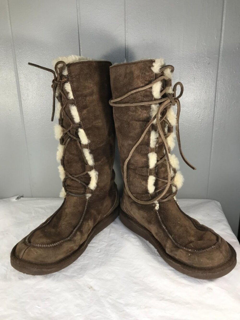Ugg Uptown II Women's Sz 7 Brown Leather Sheepskin Shearling Lined Mid-Calf 5190